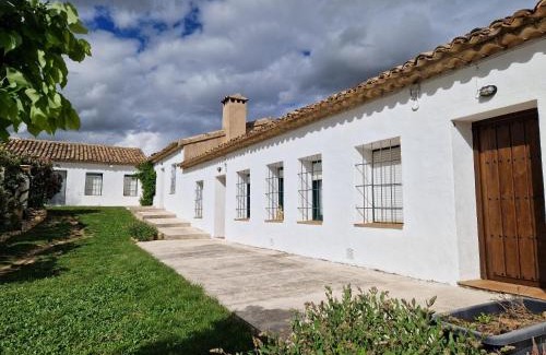 Altarejos House | Discover Malpesa Rural: Family-Friendly & Pet Welcoming