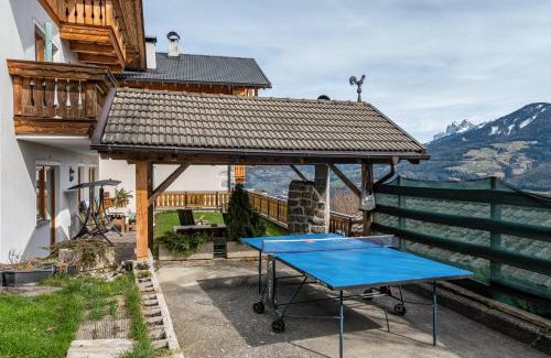 Albions Apartment | Top-Rated Malsötscherhof Apt A - Family & Pet Friendly