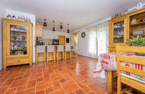 Florimont-Gaumier House | Inviting Holiday Home with Private Pool and Ocean View