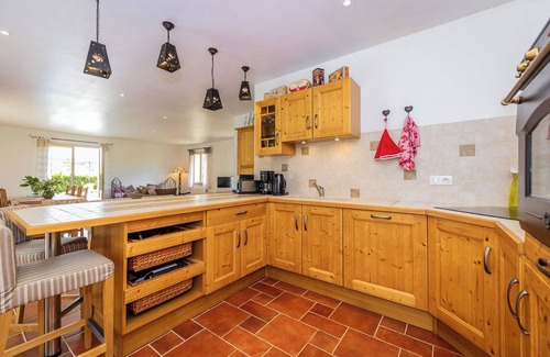 Florimont-Gaumier House | Inviting Holiday Home with Private Pool and Ocean View