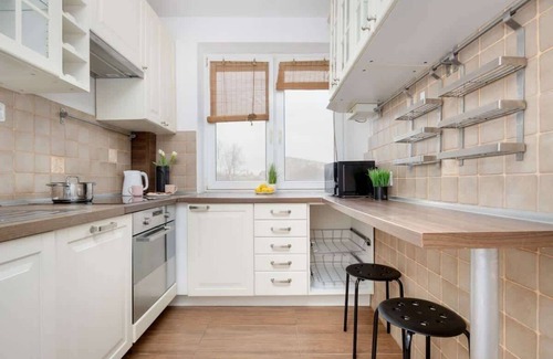 Mokotow Apartment | Elegant Apartment for Remote Work in Warsaw - Maltańska 4