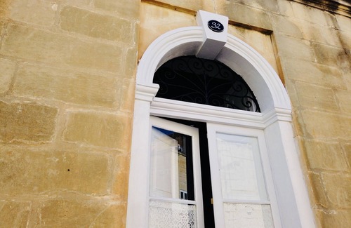Mosta Apartment | Discover Malta Luxe Guest Suite with Pool & Spa Amenities