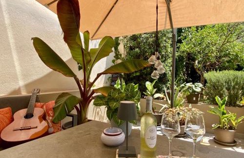Mosta Bed & Breakfast | Relax at Maltese Garden Villa: Top-Rated Family Getaway