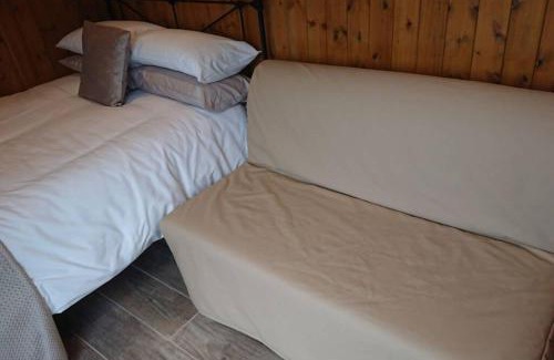 Forsbrook House | Pet-Friendly Malthouse Farm Cottage with High Guest Ratings