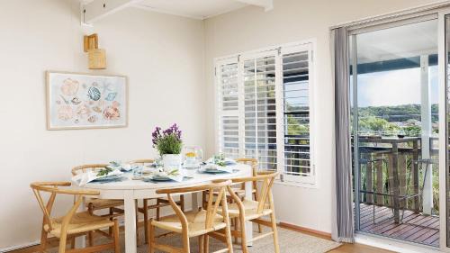 Fingal Bay House | Discover Maluhia A: Family and Pet-Friendly Retreat