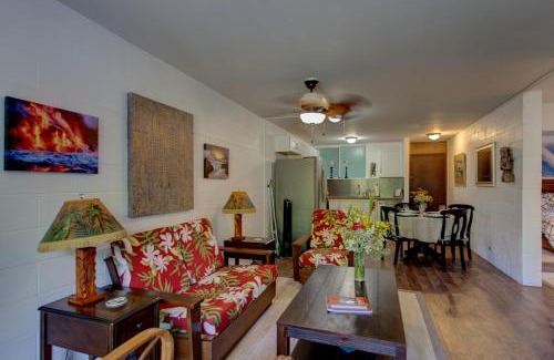 Hilo Apartment | Guest Rated 9/10: Maluhia Kahakai Condo with Pool & Breakfast