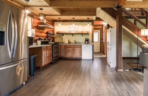 Harding-Birch Lakes Cabin | Discover Mamie's Hideaway: Guest Rated 10/10 with Breakfast