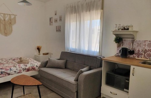 Be'er Ora House | Discover Mamma Roza in באר אורה - Family-Friendly Retreat
