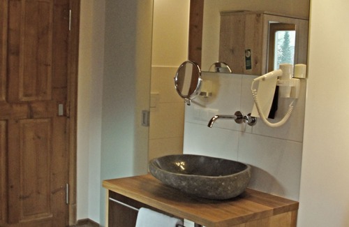 Oberammergau Bed & Breakfast | Top-Rated Mammhofer Suite with Delicious Breakfast Included