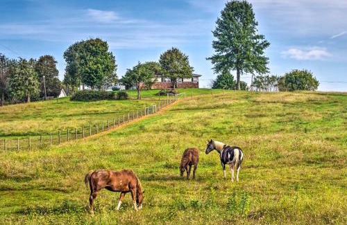 Mammoth Cave Apartment | Inviting Mammoth Cave Retreat with Pool & Pet-Friendly Perks