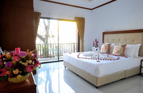 Khon Kaen Hotel | Family-Friendly Mammoth Resort with Spa and Breakfast Included