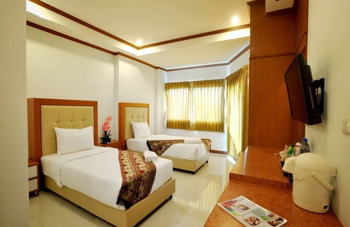 Khon Kaen Hotel | Family-Friendly Mammoth Resort with Spa and Breakfast Included