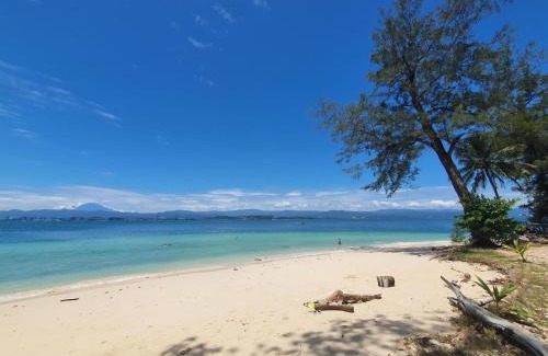 Pantai Barat Division Resort | Beautiful Mamutik Island Resort with Oceanfront Views