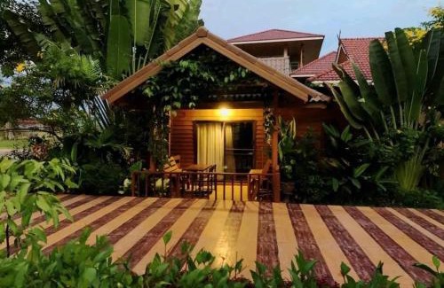 Mae Rim Apartment | Relax at Mana-An Lake Hill Resort with Pool & Family Fun