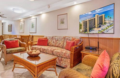 Kihei Apartment | Experience Mana Kai Resort: Beachfront 2bd Bliss Awaits