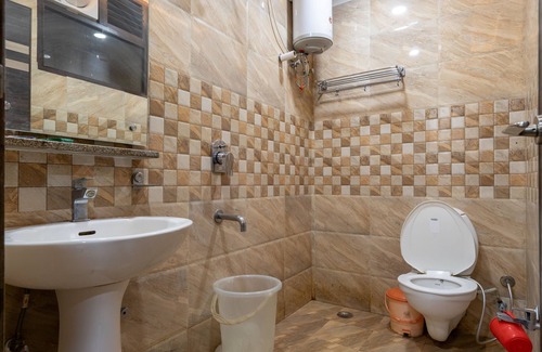 Gorakhpur Hotel | Experience Comfort at Manas Continental Hotel