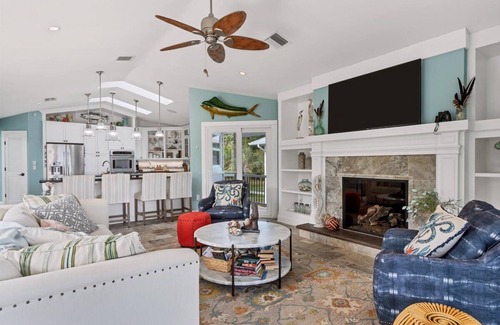 Englewood House | Exclusive Getaway at Manasota Key Dock House - 10/10 Rating