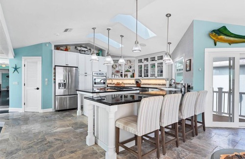 Englewood House | Exclusive Getaway at Manasota Key Dock House - 10/10 Rating