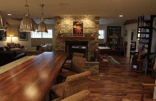 Manasquan House | Perfect Manasquan Weekend Getaway with Beach Badges Included