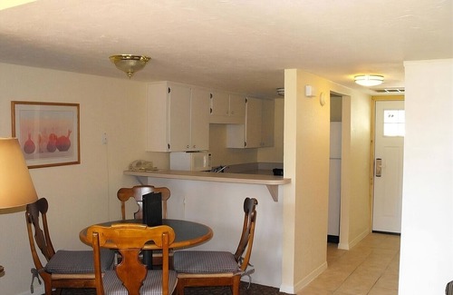 Crystal River House | Relaxing Getaway Near Three Sister Springs with Pool Access