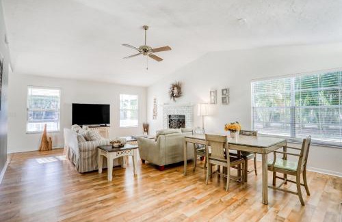 River District House | Discover Pet-Friendly Comfort at Manatee River House