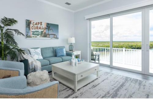 Cape Harbour Apartment | Discover Manatee Suite at Funky Fish House, Cape Harbour