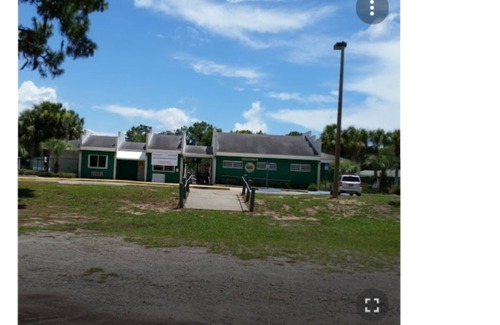 Crystal River House | Pet-Friendly Manatee Watch Den with Pool & Spa Access