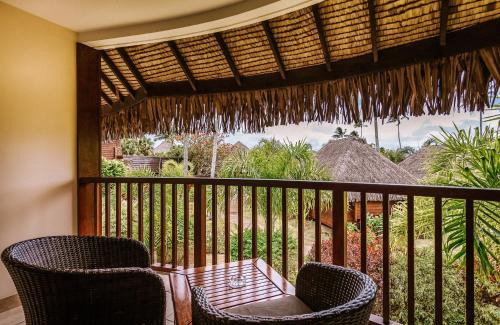 Otumai Resort | Escape to Manava Beach Resort & Spa Moorea: 4-Star Oasis