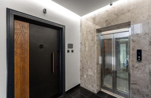 Medina Apartment | Guest Rated 9.8: Two-Bedroom Apartment with Kitchen