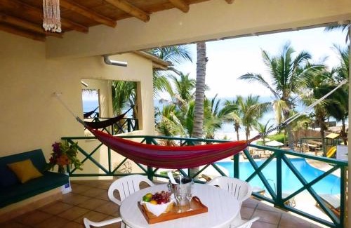 Las Pocitas Hotel | Relaxing Mancora Beach Hotel - Adults Only with Pool & Ocean View