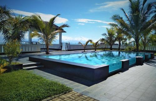 Tanjungjaya Villa | Relax at Mandabelle Villa: Family-Friendly Retreat with Pool