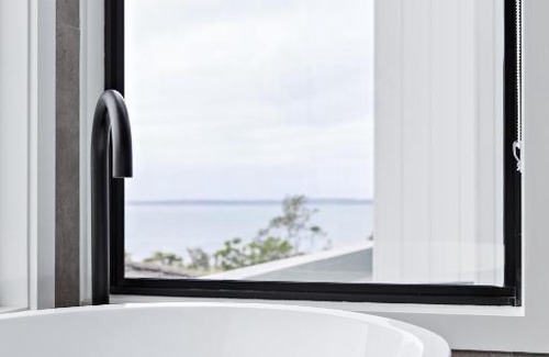 Callala Bay House | Beachfront Retreat: Mandala Beach House in Jervis Bay