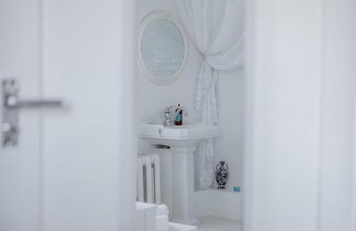 Haapsalu Apartment | Ideal Stay at Mandala Majutus: Hot Tub & Family Friendly