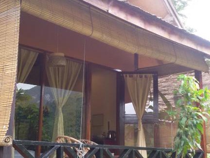 Nong Khiaw Resort | Experience Mandala Ou Resort with Oceanfront Amenities