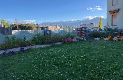 Leh Hotel | Mandalchan hotel