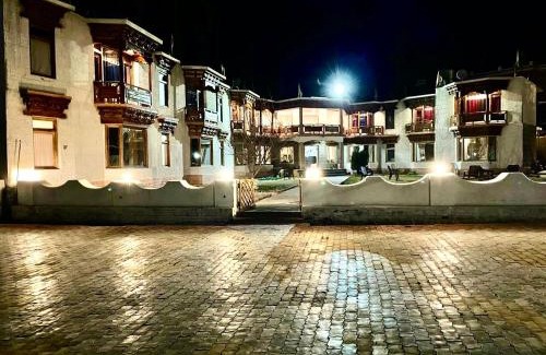Leh Hotel | Mandalchan hotel