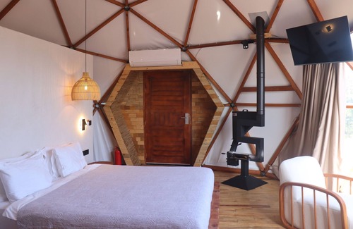 Selcuk Hotel | Relaxing Retreat at Mandalin Glamping with Pool & Spa