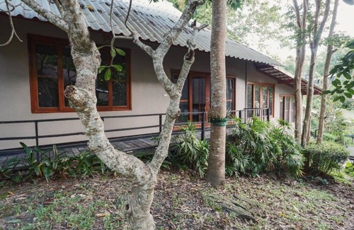 Ko Lanta Villa | Relax at Mandara Villa A with Breakfast & Pool Access