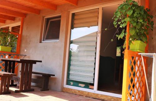 Paloznak Resort | Experience Oceanfront Comfort at Mandel Apartment