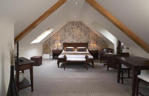 Guildford Hotel | Discover Mandolay Hotel Guildford: Top 4-Star Stay Awaits