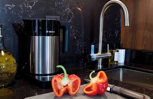 Guildford Hotel | Discover Mandolay Hotel Guildford: 4-Star Comfort Awaits