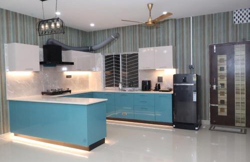 Dibrugarh Apartment | Cozy Mandolin Homestay: 2BHK with Breakfast & Pets Welcome
