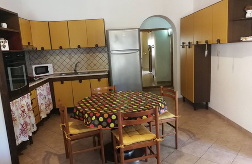 Capo Mannu Apartment | Cozy Mandriola Apartment Just Steps from the Beach