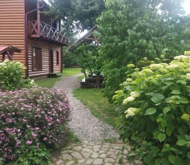 Mykulychyn House | Exceptional Mandrivnyk: Pet-Friendly with Private Beach Access