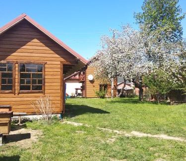 Mykulychyn House | Exceptional Mandrivnyk: Pet-Friendly with Private Beach Access