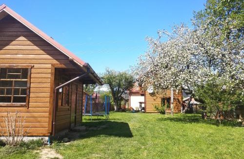 Mykulychyn House | Exceptional Mandrivnyk: Pet-Friendly with Private Beach Access