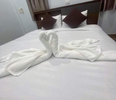 Buriram Villa | Pet-Friendly Manee House - Family Retreat with Great Reviews