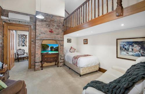 Launceston CBD Apartment | Discover Family-Friendly Comfort at Manee's On Elphin