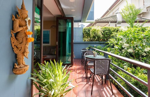 Bang Chak Hotel | Eco-Friendly Maneeya Park Residence: Guest Rated 9/10