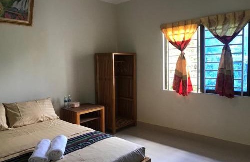 Sen Monorom House | Experience Manel Guesthouse: Spa, Dining & Top Reviews